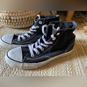 RARE Airwalk y2k black high top canvas skate sneakers shoes men’s Sz 9.5